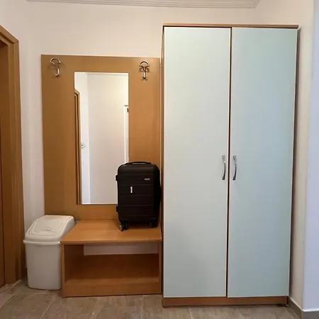 Sole Mar ساني بيتش